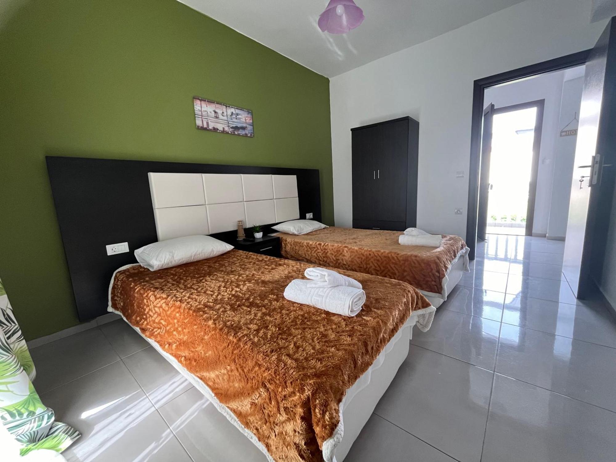 Villa Antonis Deluxe Apartments Амуді Екстер'єр фото