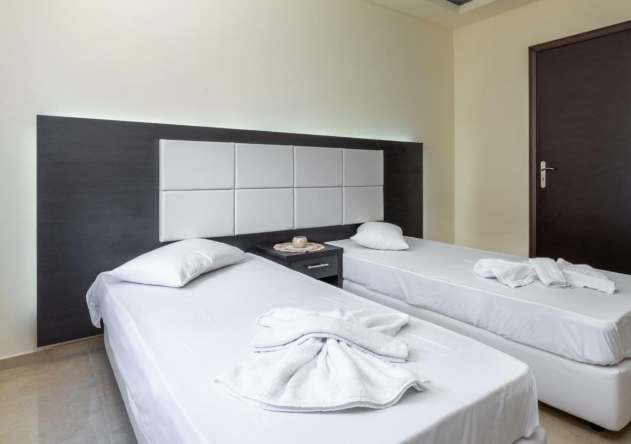 Villa Antonis Deluxe Apartments Амуді Екстер'єр фото