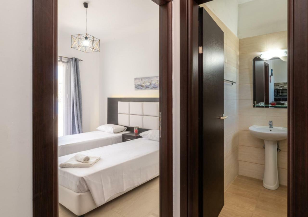 Villa Antonis Deluxe Apartments Амуді Екстер'єр фото
