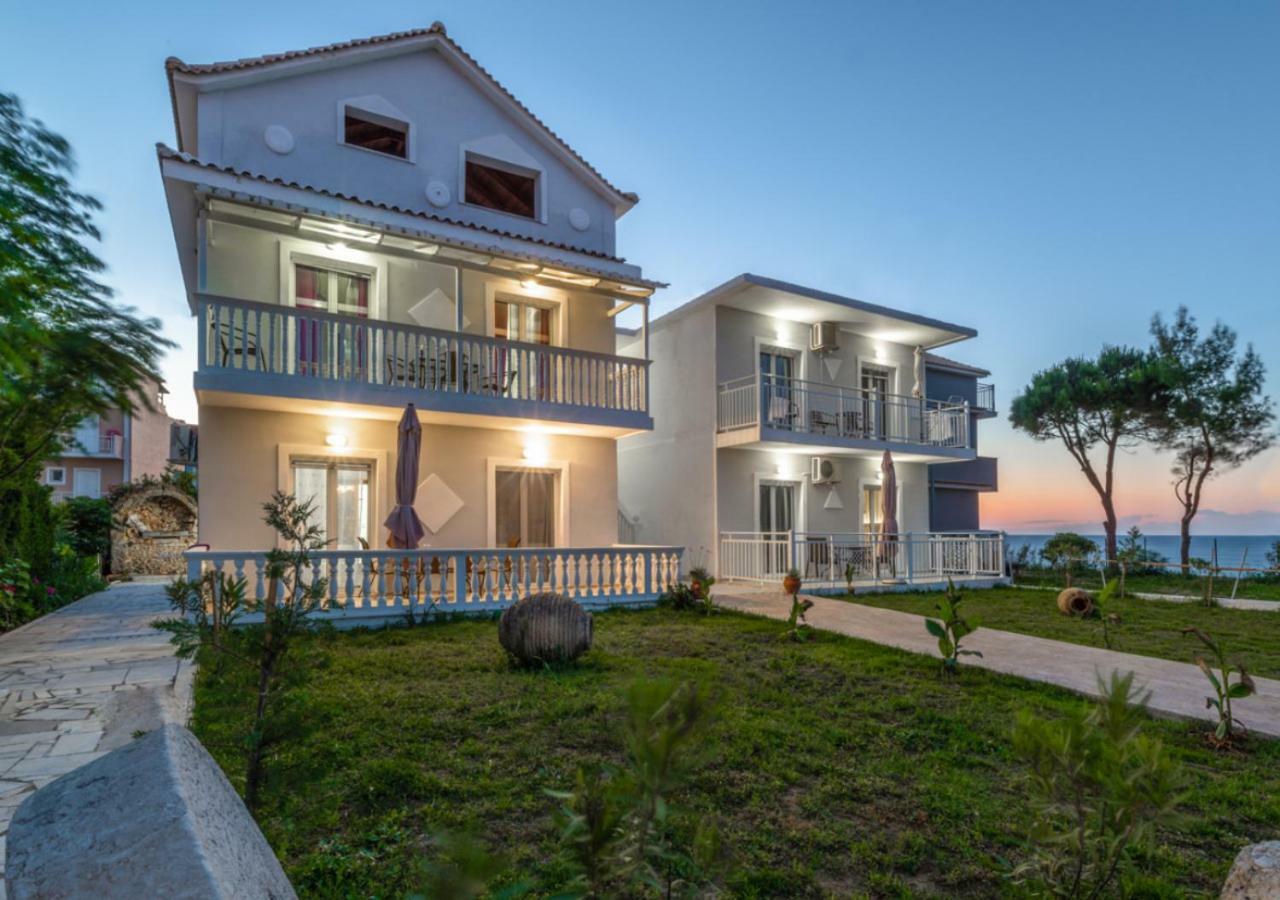 Villa Antonis Deluxe Apartments Амуді Екстер'єр фото