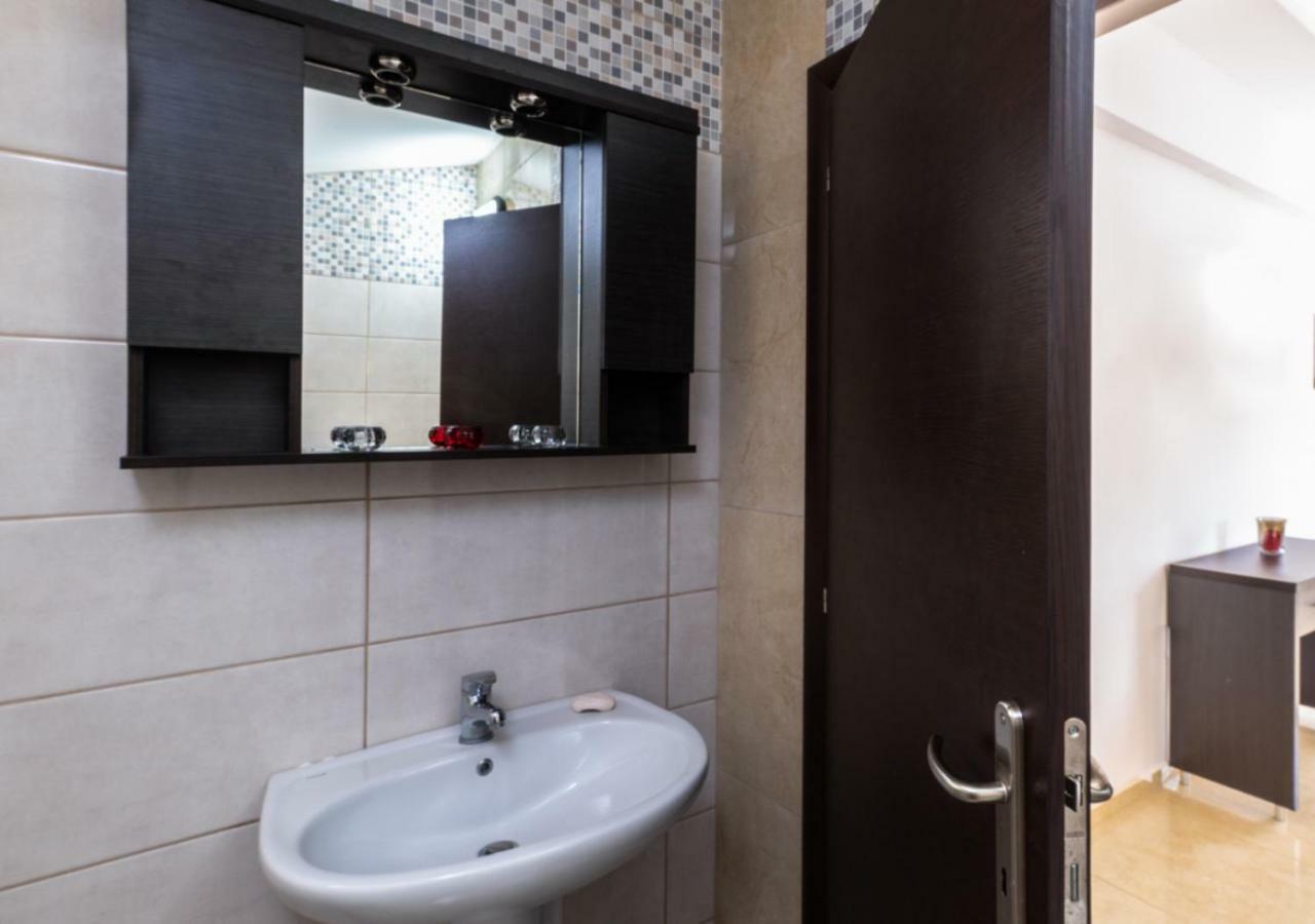 Villa Antonis Deluxe Apartments Амуді Екстер'єр фото